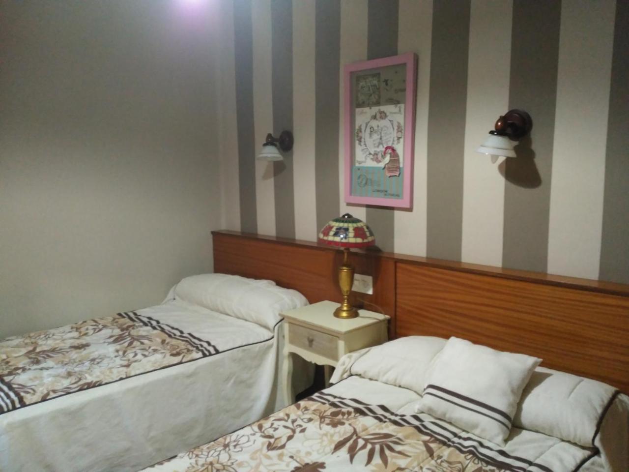 Hostal Restaurante Milan II ซาน เคลเมนเต ภายนอก รูปภาพ