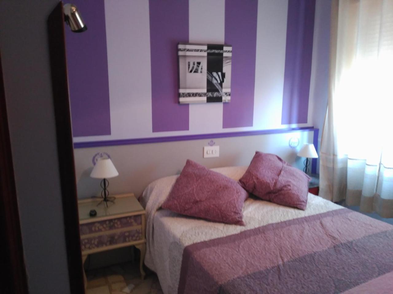 Hostal Restaurante Milan II ซาน เคลเมนเต ภายนอก รูปภาพ