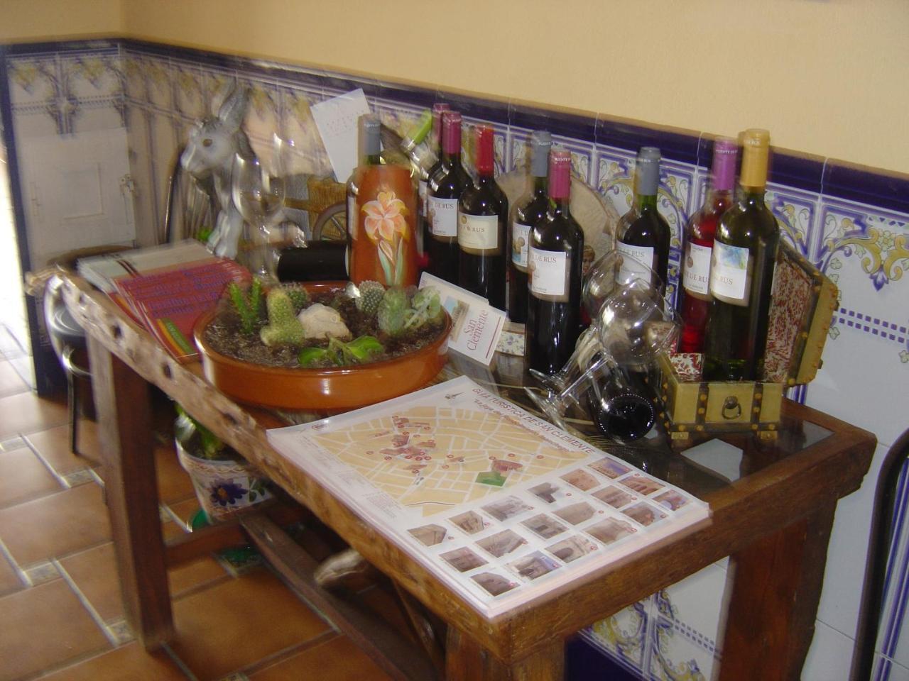 Hostal Restaurante Milan II ซาน เคลเมนเต ภายนอก รูปภาพ